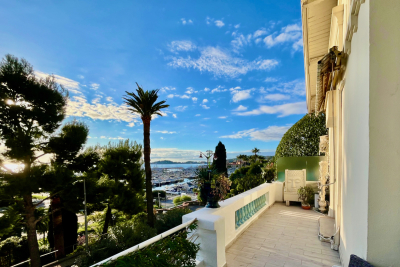 Apartment for sale in BEAULIEU-SUR-MER Beaulieu-sur-Mer - 2 rooms - 70 m² 