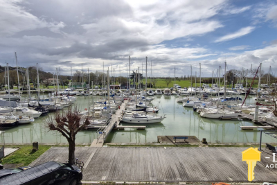 Maison à vendre à MORTAGNE SUR GIRONDE  - 12 pièces - 531 m² 
