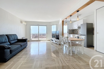 Appartement à louer à NICE  - 2 pièces - 54 m² 