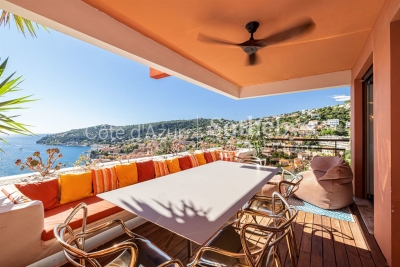 Apartment for sale in VILLEFRANCHE-SUR-MER  - 3 rooms - 72 m&sup2; 