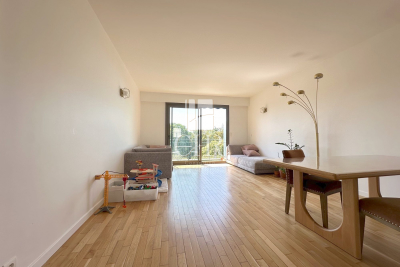 Appartement &agrave; vendre &agrave; LEVALLOIS PERRET  - 3 pi&egrave;ces - 85 m&sup2; 