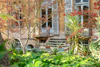 Appartement à vendre à AIX-EN-PROVENCE  - 8 pièces - 438 m² 