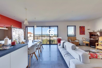 Maison à vendre à ST-CYPRIEN  - 6 pièces - 183 m² 