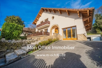 Maison à vendre à FRANGY Châtel - 6 pièces - 156 m² 