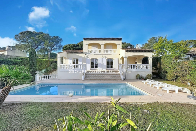 Maison &agrave; vendre &agrave; ST-RAPHAËL  - 6 pi&egrave;ces - 160 m&sup2; 