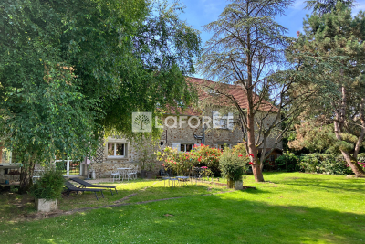 Maison &agrave; vendre &agrave; BELLOT  - 12 pi&egrave;ces - 382 m&sup2; 