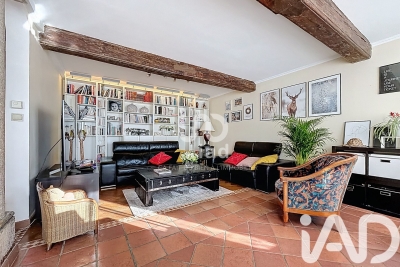 Maison à vendre usage mixte 