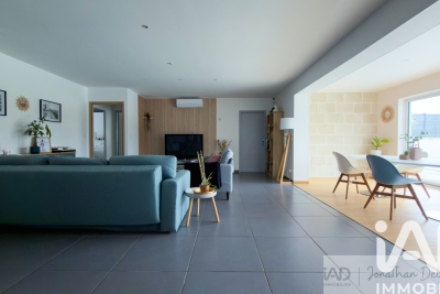 Maison à vendre à TRESSES  - 5 pièces - 131 m² 