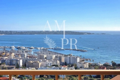 Maison à vendre à GOLFE JUAN  - 3 pièces - 118 m² 