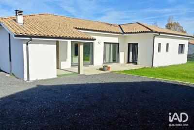 Maison à vendre à CUBZAC-LES-PONTS  - 5 pièces - 160 m² 
