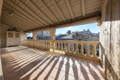 Maison à vendre à UZÈS  - 10 pièces - 354 m² 