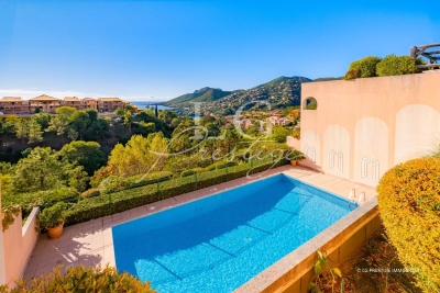 Apartment for sale in THÉOULE-SUR-MER Cimiez - 2 rooms - 27 m&sup2; 