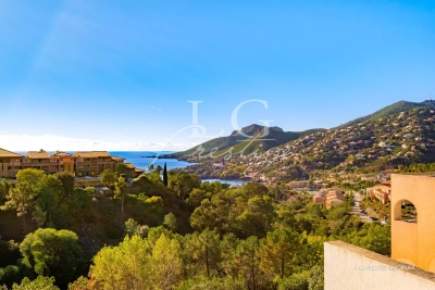 Appartement &agrave; vendre &agrave; THÉOULE-SUR-MER  - 2 pi&egrave;ces - 27 m&sup2; 