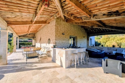 Maison &agrave; vendre &agrave; Salernes  - 6 pi&egrave;ces 196 m&sup2; 