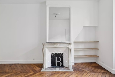 Apartment for sale in VERSAILLES Notre Dame - 2 rooms - 60 m² 