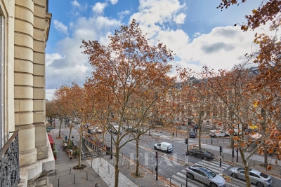 Appartement &agrave; vendre &agrave; PARIS 8EME  - 4 pi&egrave;ces - 130 m&sup2; 