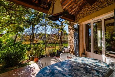 Maison &agrave; vendre terrains a gordes 