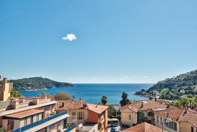 Apartment for sale in VILLEFRANCHE-SUR-MER  - 4 rooms - 80 m&sup2; 