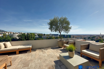 Apartment for sale in NICE Cimiez - 5 rooms - 147 m² 