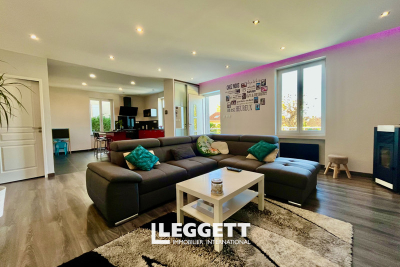 Maison &agrave; vendre &agrave; MONTROND LES BAINS  - 5 pi&egrave;ces - 146 m&sup2; 