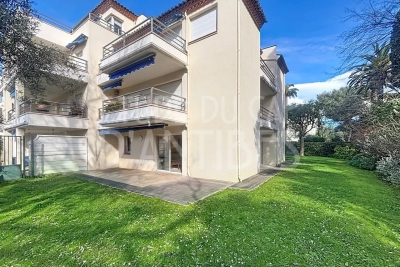 Appartement &agrave; vendre &agrave; CAP D'ANTIBES  - 3 pi&egrave;ces - 85 m&sup2; 