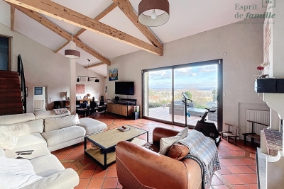 Maison &agrave; vendre &agrave; NEYRON  - 7 pi&egrave;ces - 316 m&sup2; 