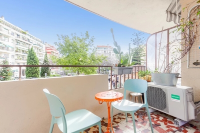 Appartement à vendre à NICE Abbaye de Roseland - 2 pièces - 56 m² 