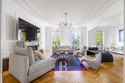 Apartment for sale in PARIS 8EME  - 6 rooms - 164 m² 