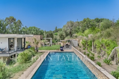 House for sale village villa