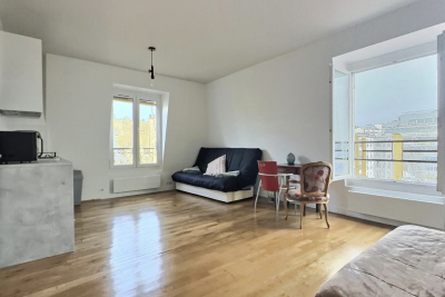 Appartement &agrave; vendre petit pied a terre paris 
