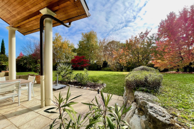 Maison à vendre à DIVONNE-LES-BAINS  - 7 pièces - 230 m² 