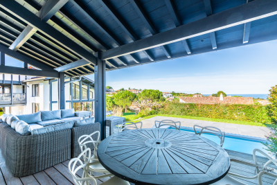 Maison à vendre à ST-JEAN-DE-LUZ  - 12 pièces - 425 m² 