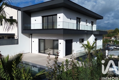 Maison à vendre à MONTÉLIMAR  - 5 pièces - 168 m² 