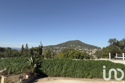 Maison à vendre à CARQUEIRANNE  - 4 pièces - 161 m² 