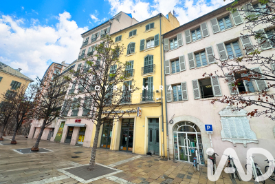 Appartement à vendre à TOULON  - 2 pièces - 74 m² 