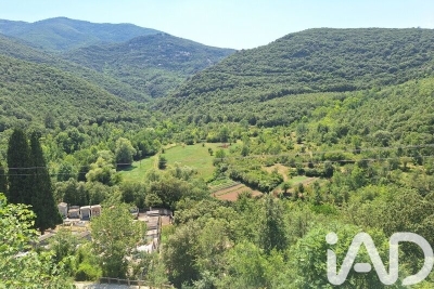 Maison à vendre à REYNES  - 6 pièces - 170 m² 