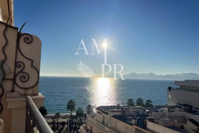 Apartment for sale in CANNES  - 2 rooms - 30 m² 