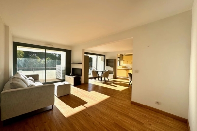 Appartement &agrave; vendre piscine et belle vue cannes 