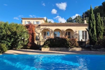 Maison à vendre à EYRAGUES  - 5 pièces - 130 m² 