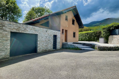 Maison à vendre à ÉCHENEVEX  - 6 pièces - 141 m² 