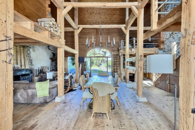 Maison à vendre à DIVONNE-LES-BAINS  - 7 pièces - 242 m² 