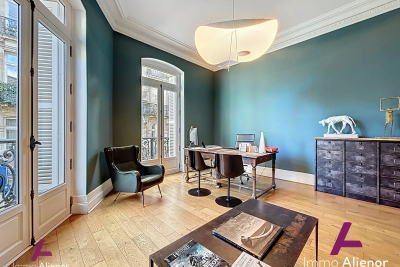 Appartement à vendre à BORDEAUX  - 4 pièces - 120 m² 