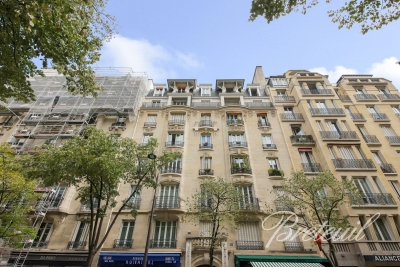 Appartement &agrave; vendre &agrave; PARIS 7EME Chapelle 1 - 2 pi&egrave;ces - 48 m&sup2; 