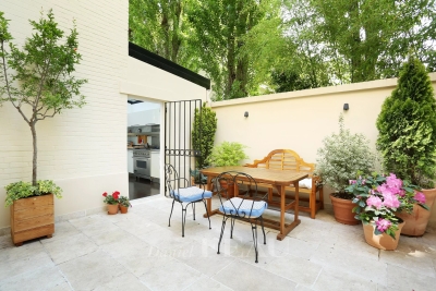 Maison &agrave; louer &agrave; NEUILLY SUR SEINE Bas de Suresnes - 9 pi&egrave;ces - 354 m&sup2; 