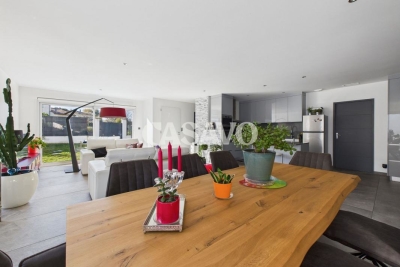 Maison à vendre à YVRAC  - 4 pièces - 136 m² 