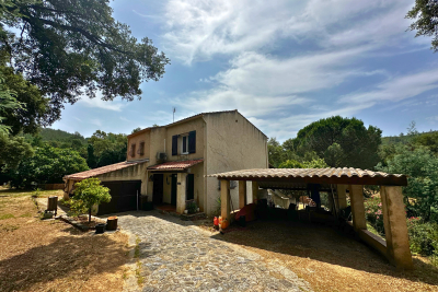 Maison à vendre à BORMES-LES-MIMOSAS Sud Ouest - 5 pièces - 135 m² 