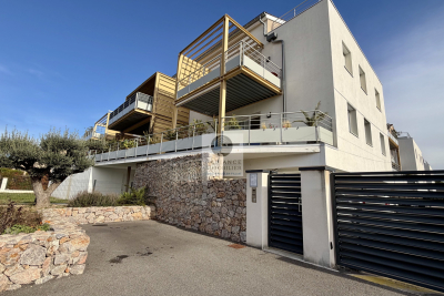 Appartement à vendre à TOURNON-SUR-RHÔNE  - 4 pièces - 133 m² 