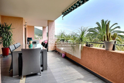 Appartement &agrave; vendre &agrave; Carqueiranne  - 5 pi&egrave;ces 131 m&sup2; 