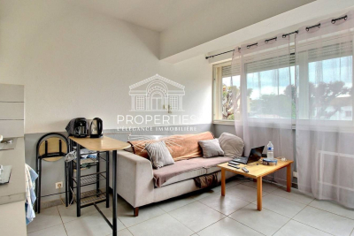 Appartement &agrave; vendre &agrave; BORMES-LES-MIMOSAS  - 2 pi&egrave;ces - 27 m&sup2; 