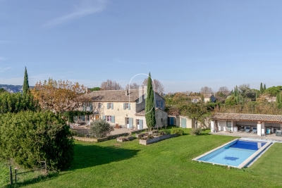 Maison &agrave; vendre &agrave; CAVAILLON  - 9 pi&egrave;ces - 340 m&sup2; 